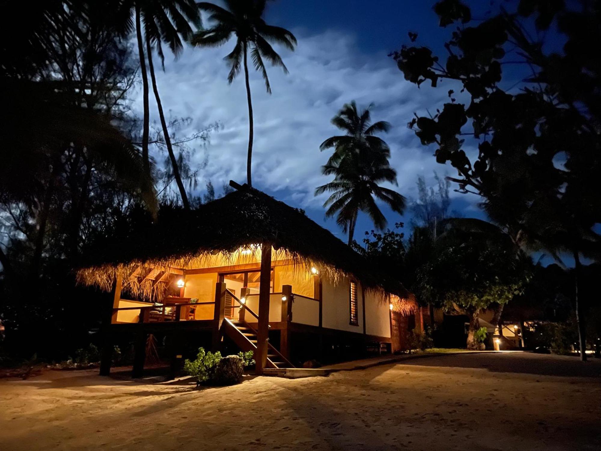เอตู มัวนา บีช วิลลา Villa Arutanga ภายนอก รูปภาพ