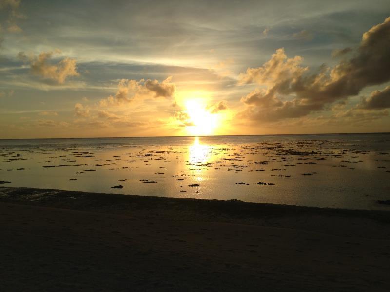 เอตู มัวนา บีช วิลลา Villa Arutanga ภายนอก รูปภาพ